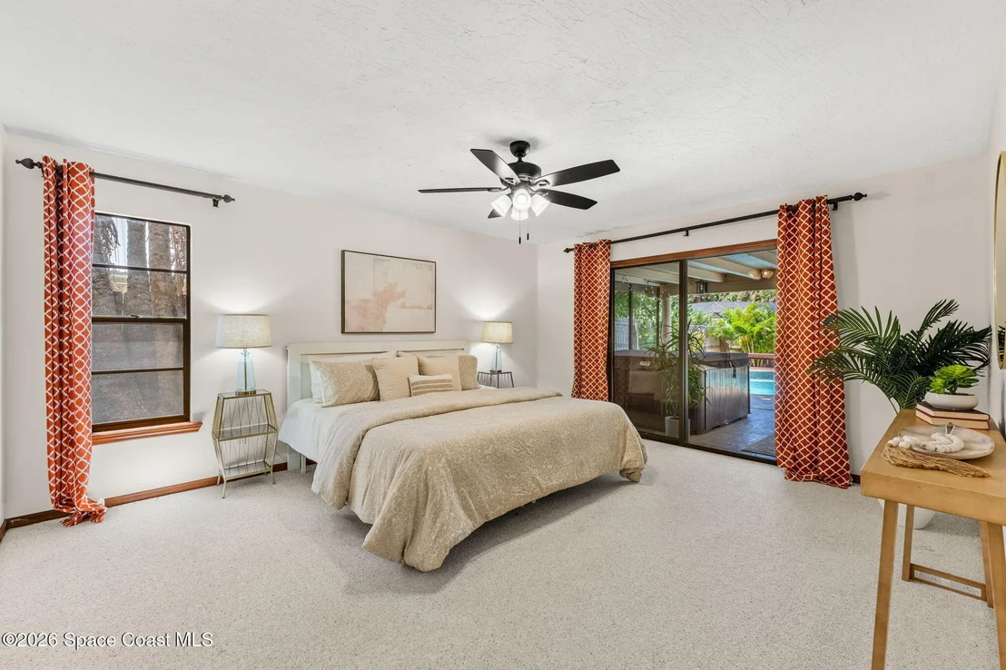 Photo of 496 N River Oaks Drive