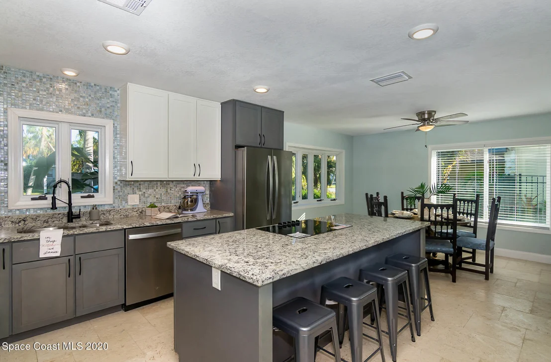 Photo of 405 3rd Avenue
