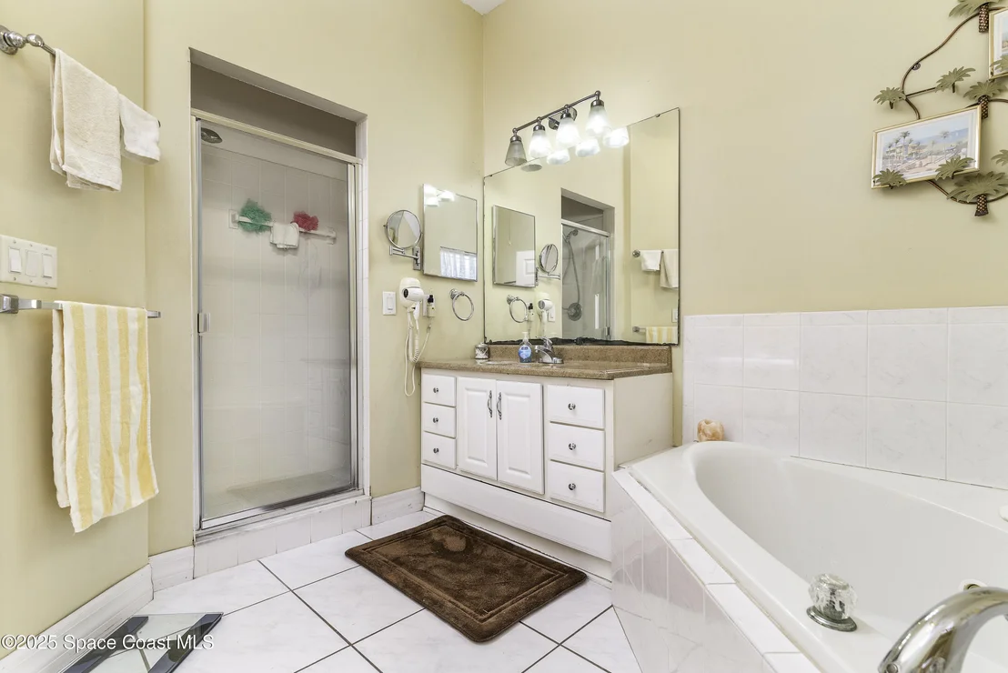 Photo of 386 Valencia Road