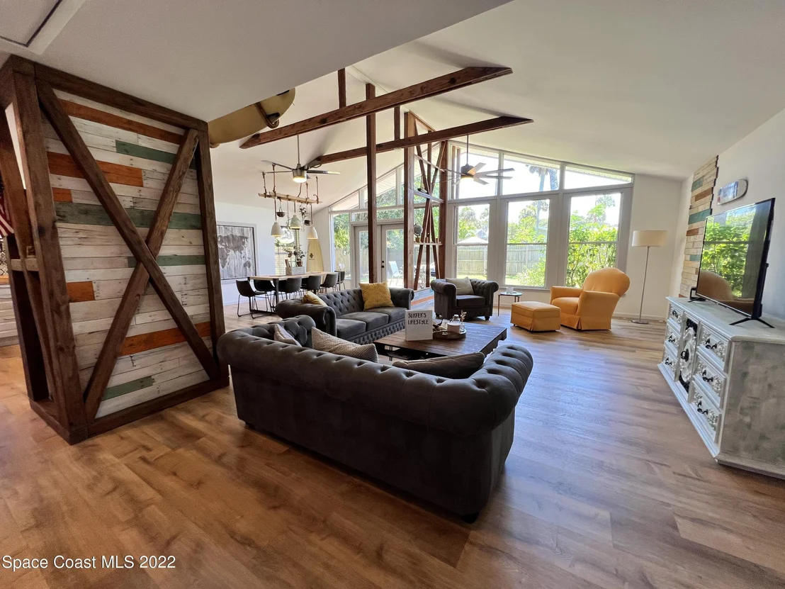 Photo of 142 Antigua Drive