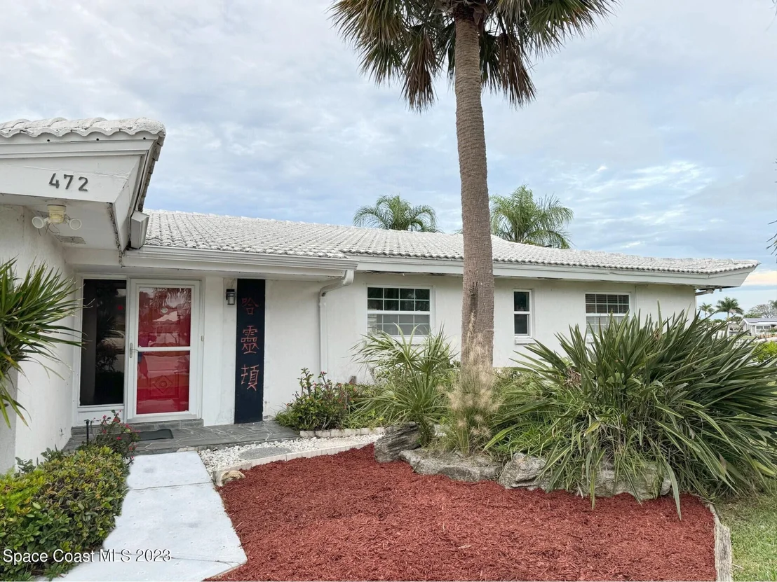 Photo of 472 Carmine Drive