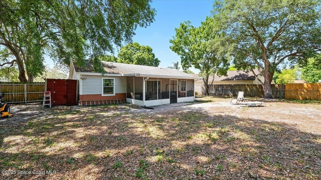Photo of 6615 Dock Avenue