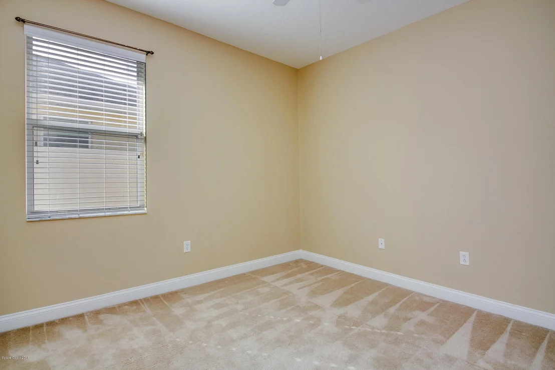 Photo of 1472 Hemingway Boulevard