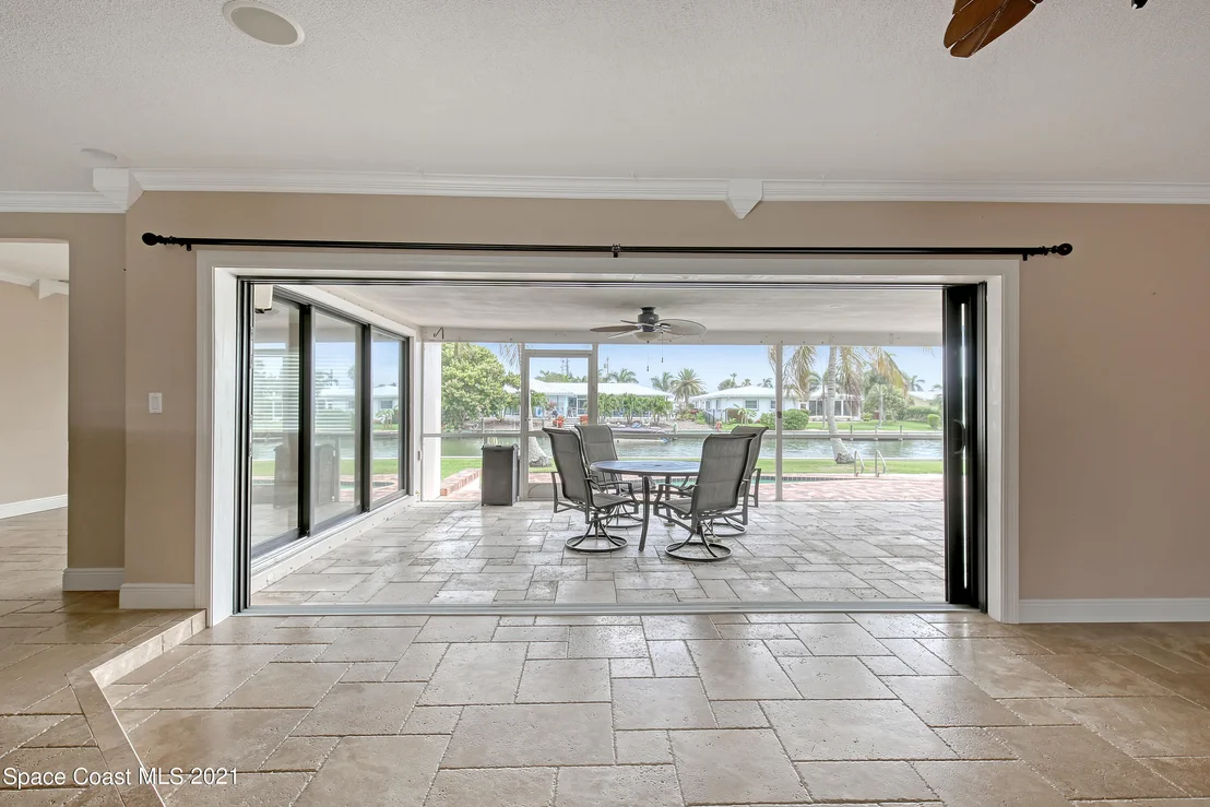 Photo of 375 Dorset Drive