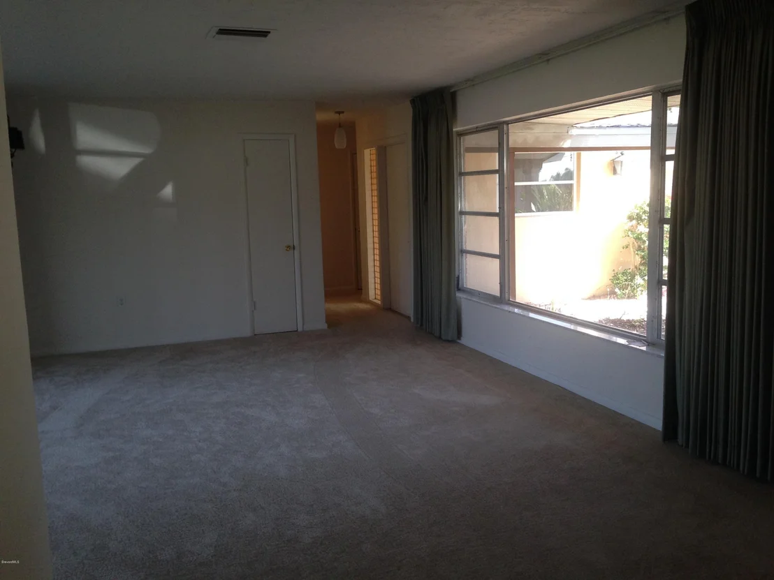 Photo of 441 Cardinal Drive