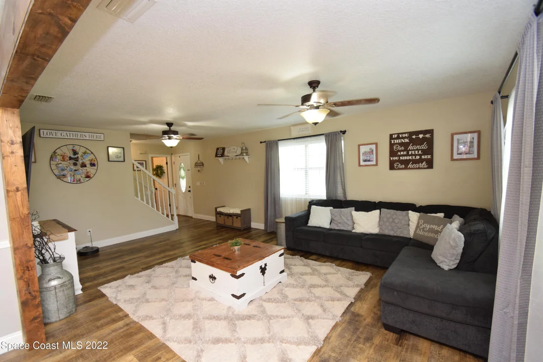 Photo of 1775 Grant Road