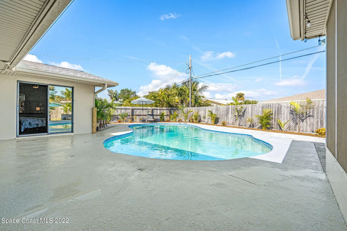 Photo of 518 Pine Tree Drive