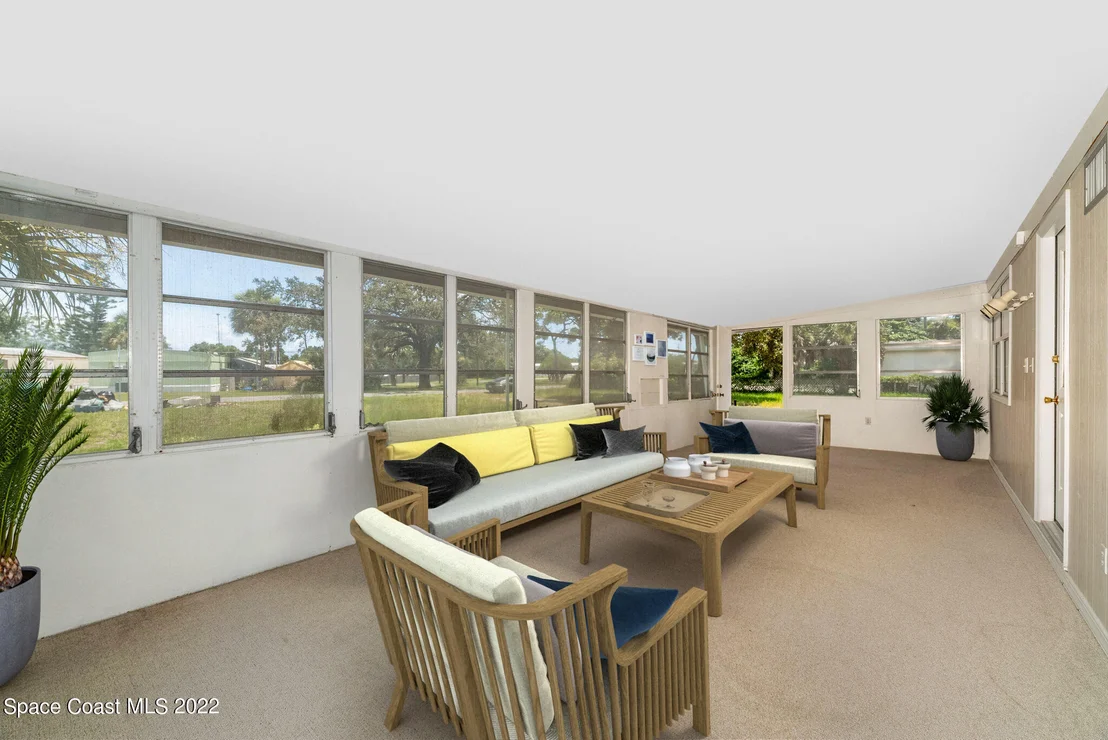 Photo of 1805 W Elm Drive
