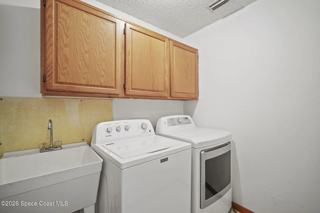 Photo of 1246 Lakeview Drive