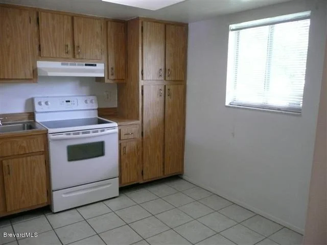 Photo of Unit 203 at 3025 Thrush Drive