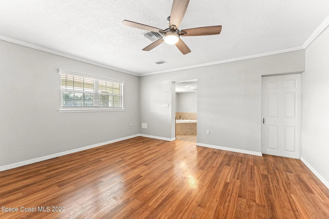 Photo of 2558 Sadler Lane