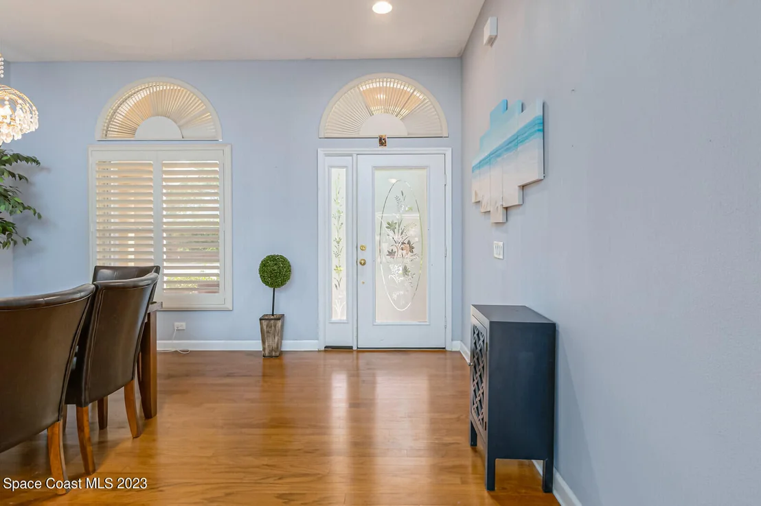 Photo of 5097 Templeton Place