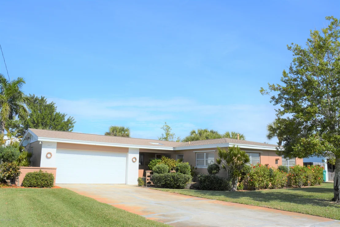 Photo of 447 Atlantis Drive