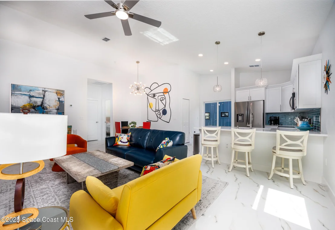 Photo of 702 Shady Lane