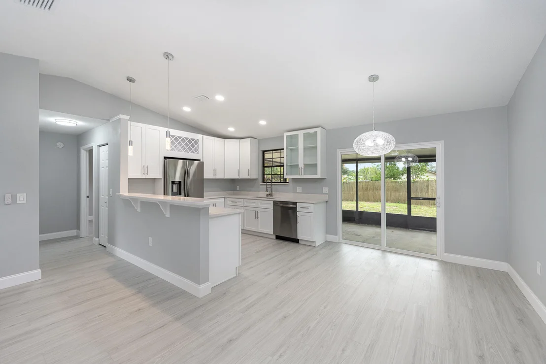 Photo of 6375 Hudson Road