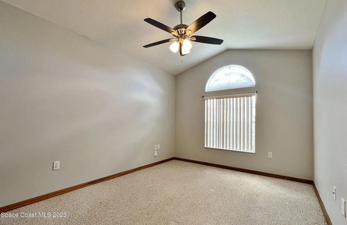 Photo of 1054 S Fork Circle