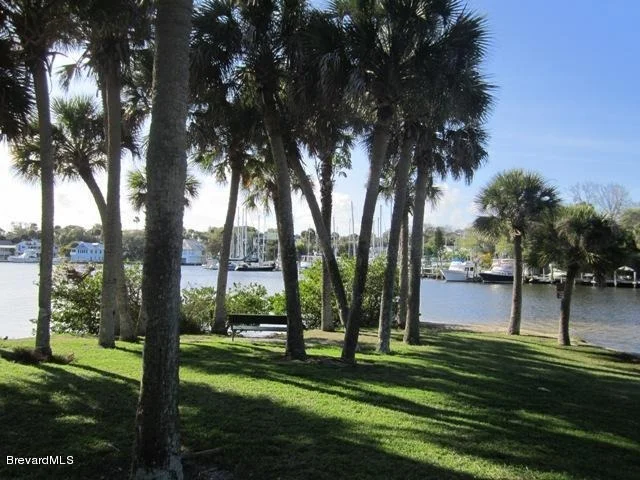 Photo of 526 Coral Drive