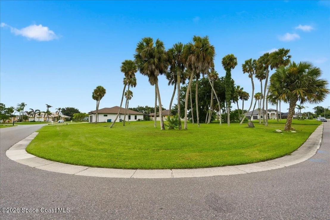 Photo of 505 Topsail Drive