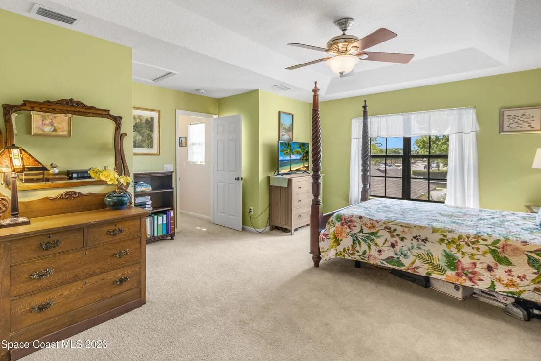 Photo of Unit 101 at 910 Luminary Circle