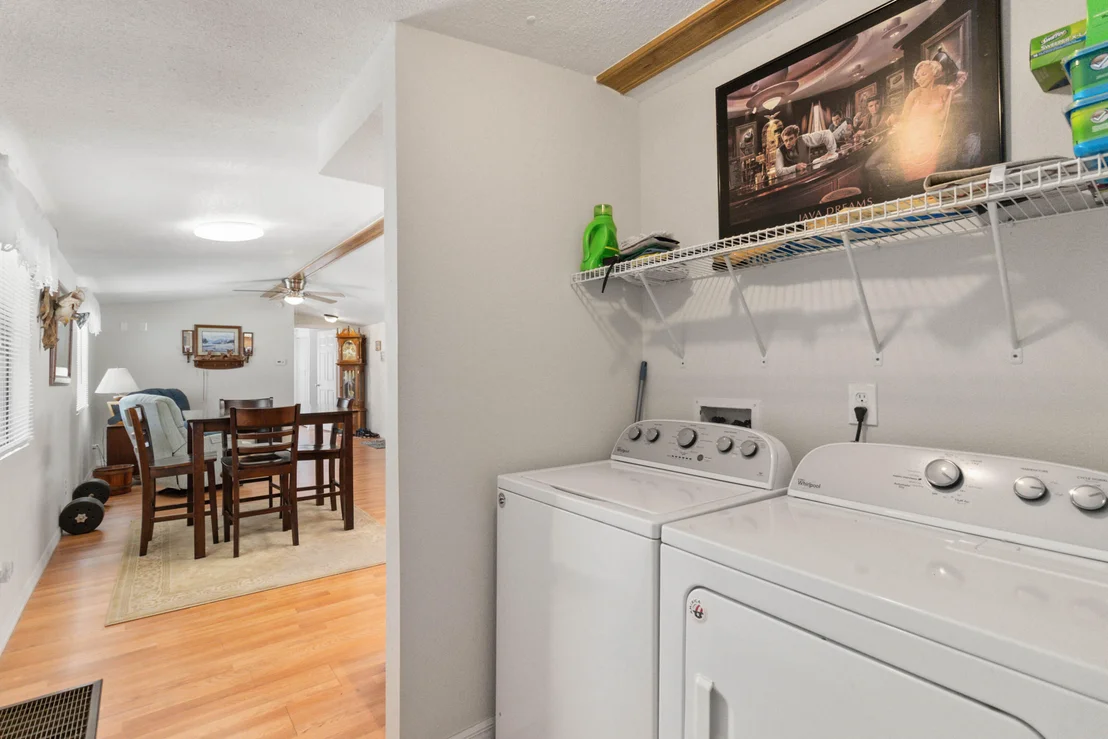 Photo of 2547 Chatham NE