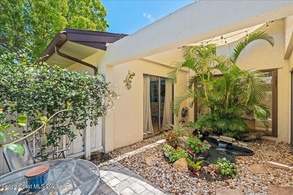 Photo of 250 Applewood Circle