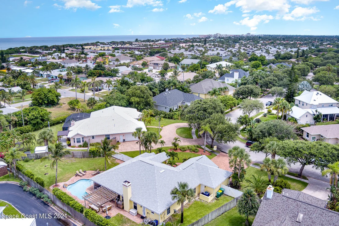 Photo of 243 Peregrine Drive