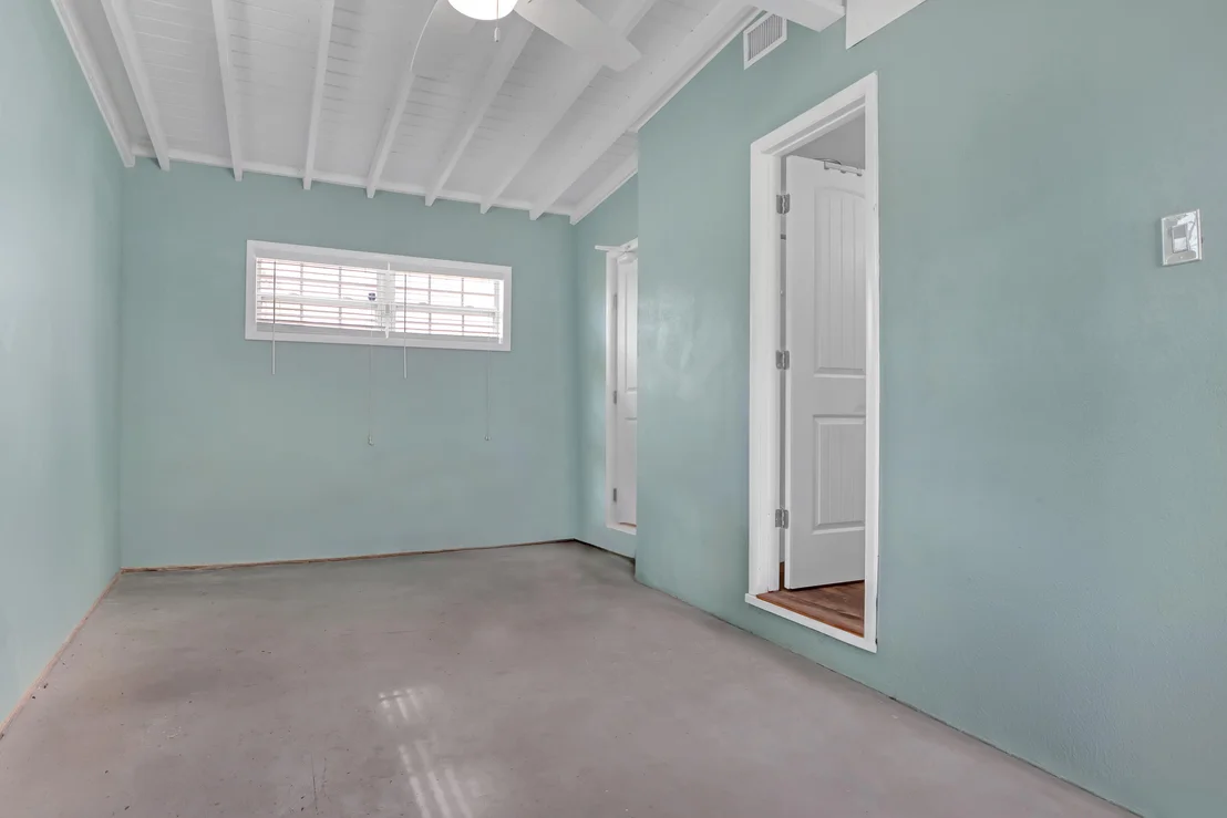 Photo of 1048 Azalea Lane