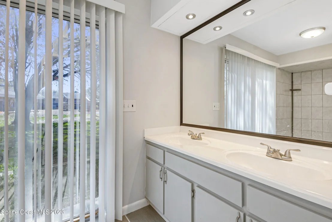 Photo of 365 Mission Oak Drive