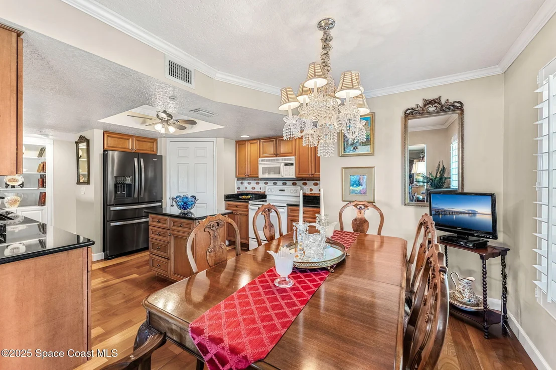 Photo of Unit 301 at 100 Riverside Drive