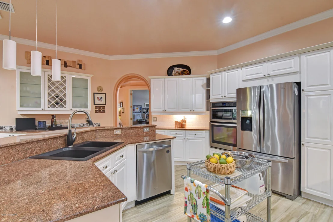 Photo of 979 Palm Brook Drive