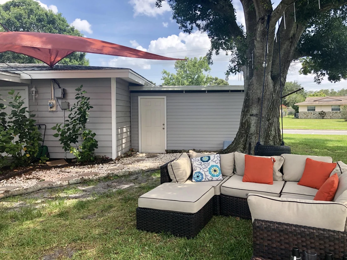 Photo of 730 Bianca Drive NE