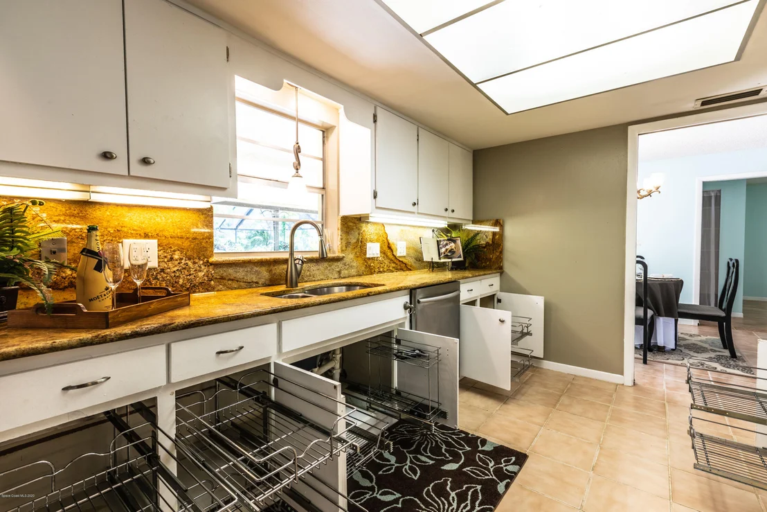 Photo of 323 Darrow Court