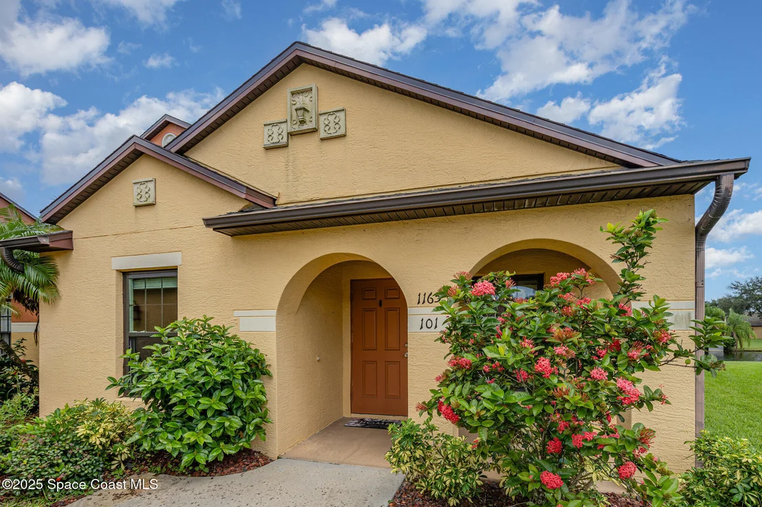 Photo of Unit 101 at 1165 Luminary Circle