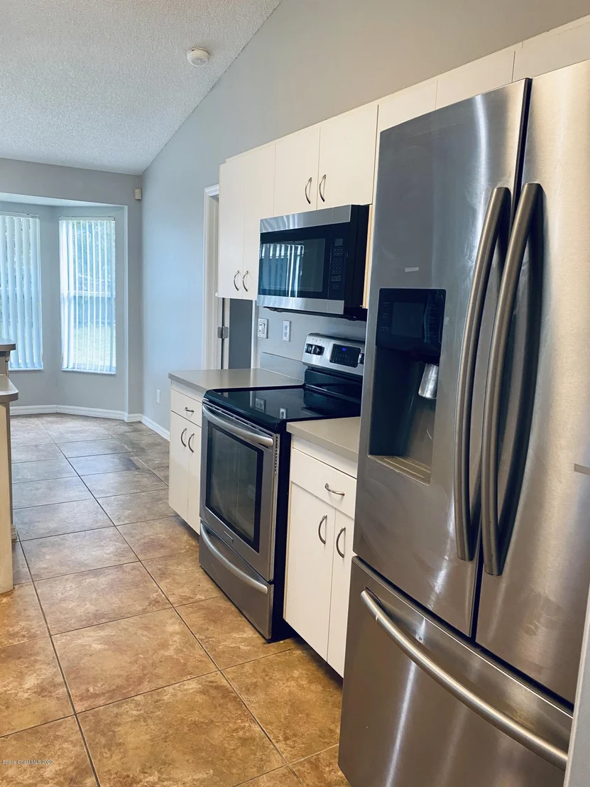 Photo of 6100 Edison Street
