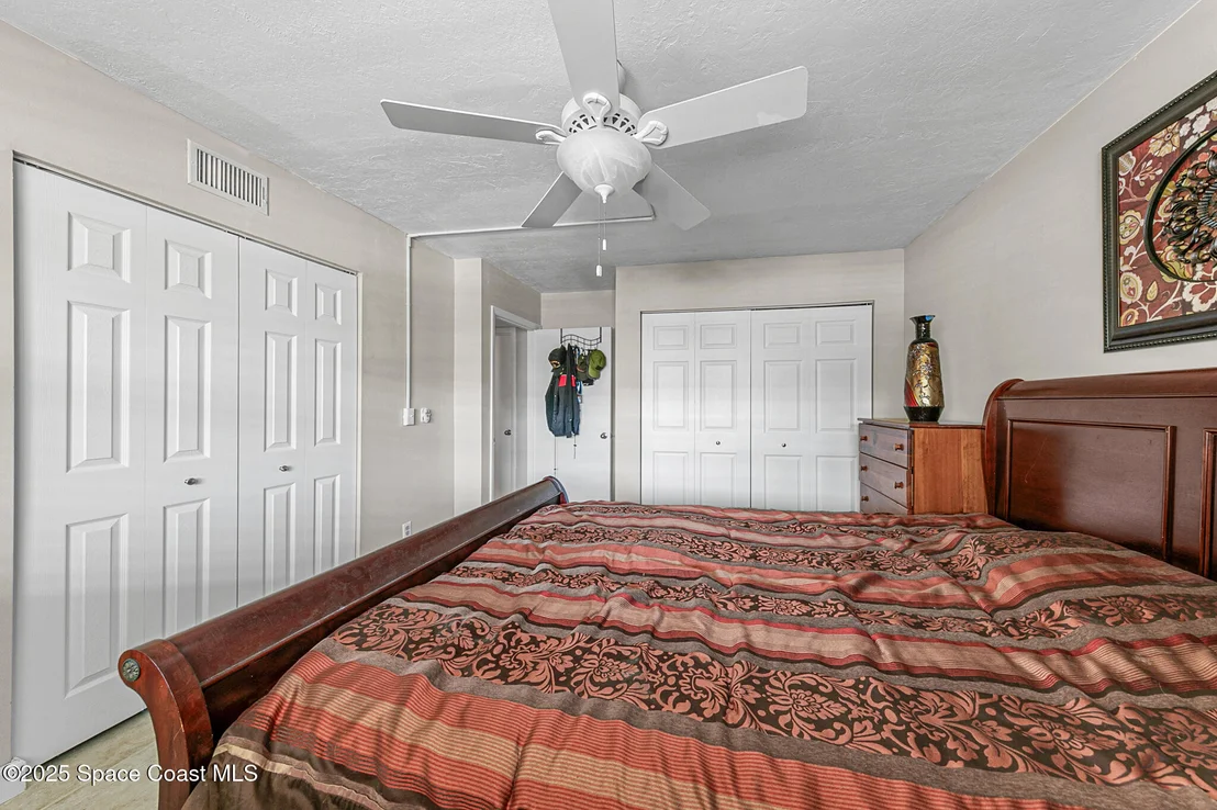 Photo of Unit 1127 at 325 Tangle Run Boulevard