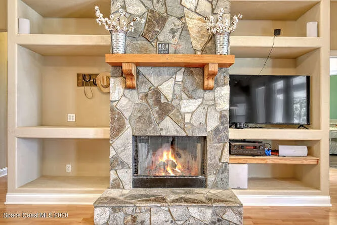 Photo of 1145 Tuckaway Drive