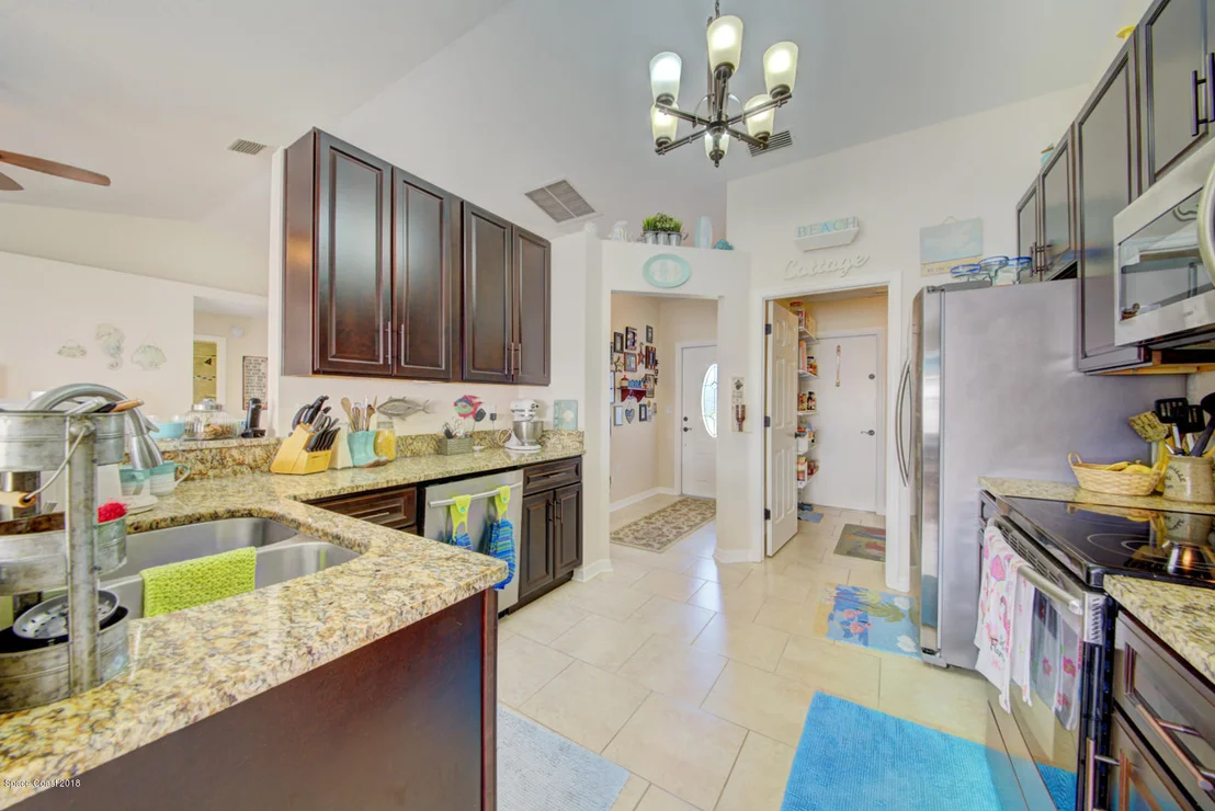 Photo of 6483 Bamboo Avenue