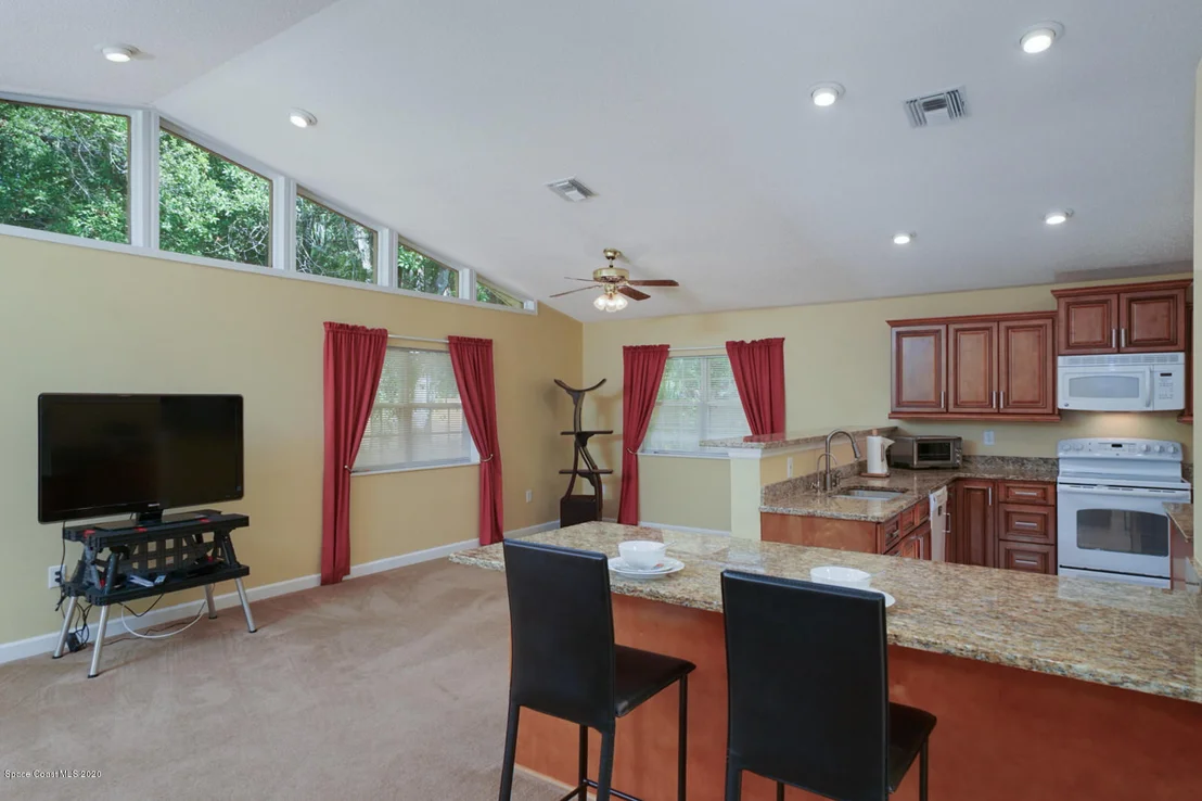 Photo of 2125 Linrose Lane