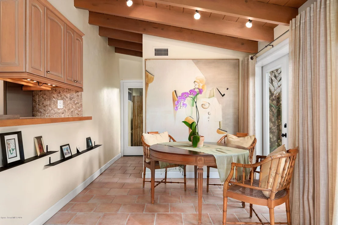 Photo of 816 Banyan Road