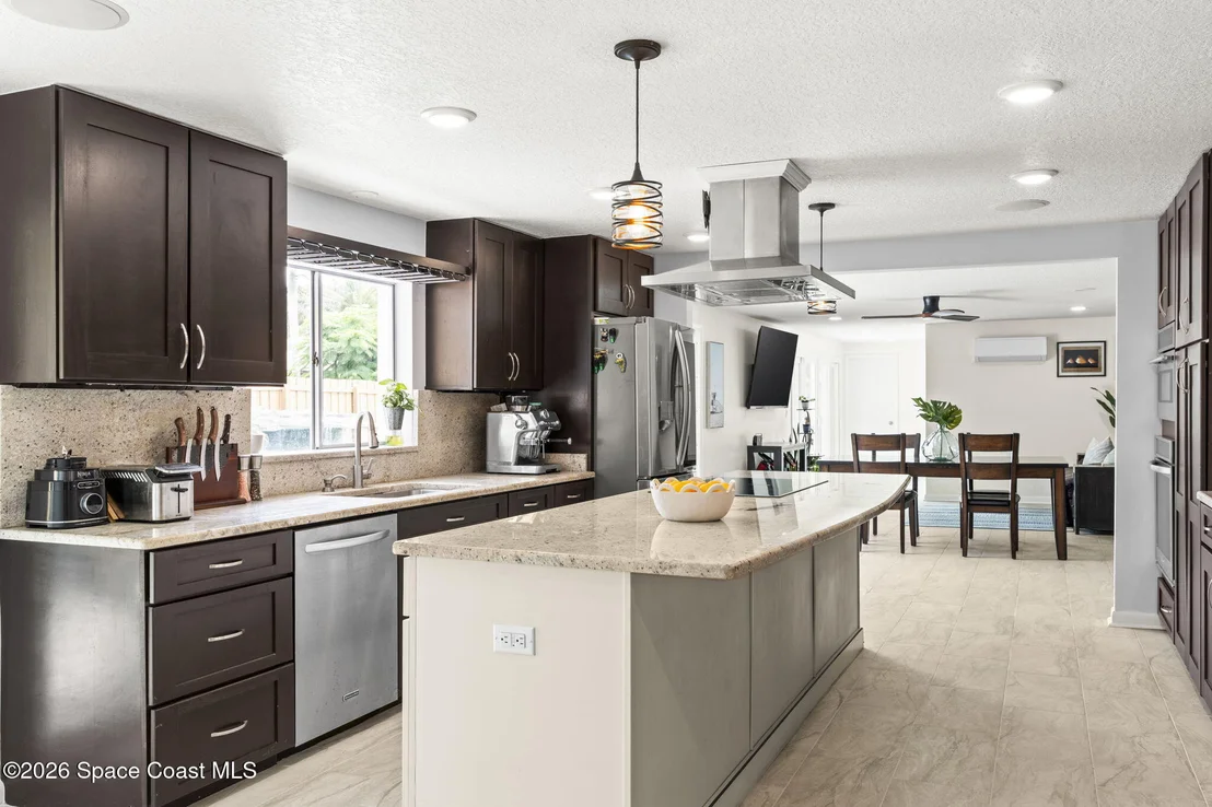 Photo of 500 Seabreeze Drive