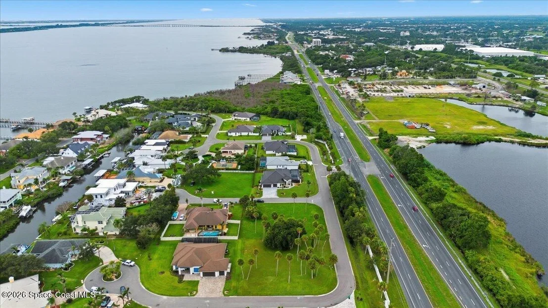 Photo of 505 Topsail Drive