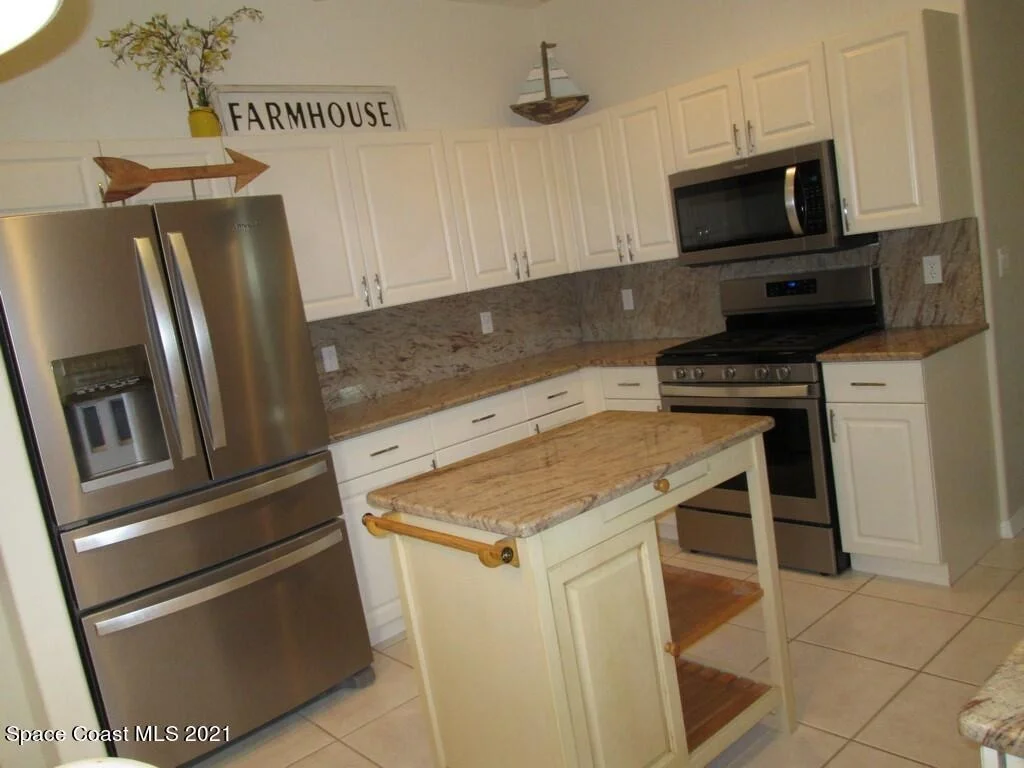 Photo of 1965 Golf Vista Boulevard