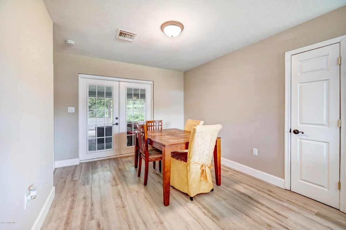 Photo of 2558 Lorna Drive