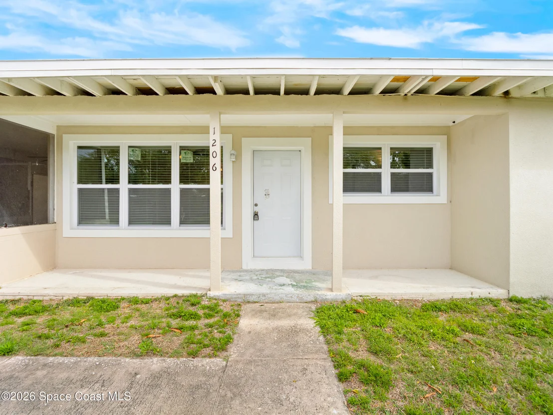 Photo of 1206 Alamanda Lane