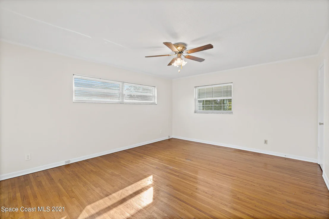 Photo of 1726 Golfview Drive