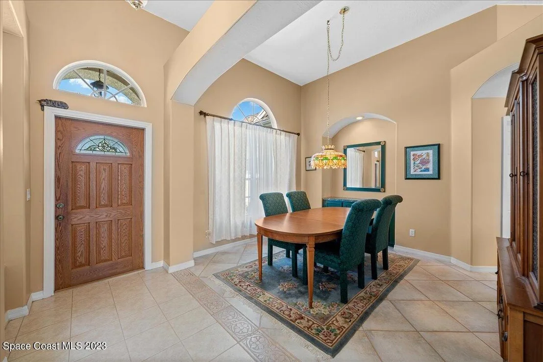 Photo of 369 Lake Victoria Circle