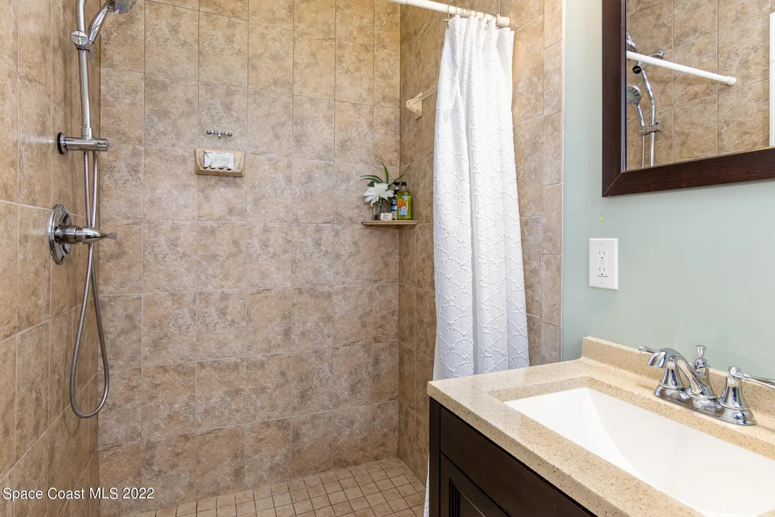Photo of 831 Glenmore Circle