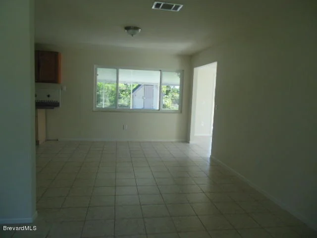 Photo of 1401 NE Mariposa Drive