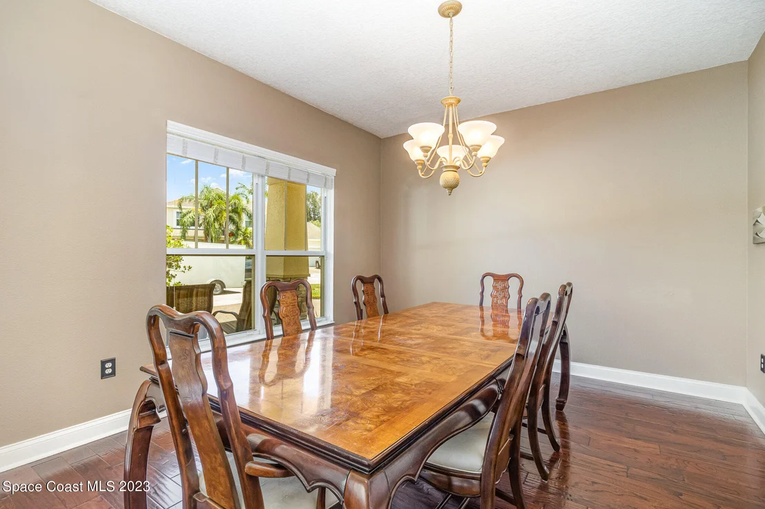 Photo of 1471 Bridgeport Circle