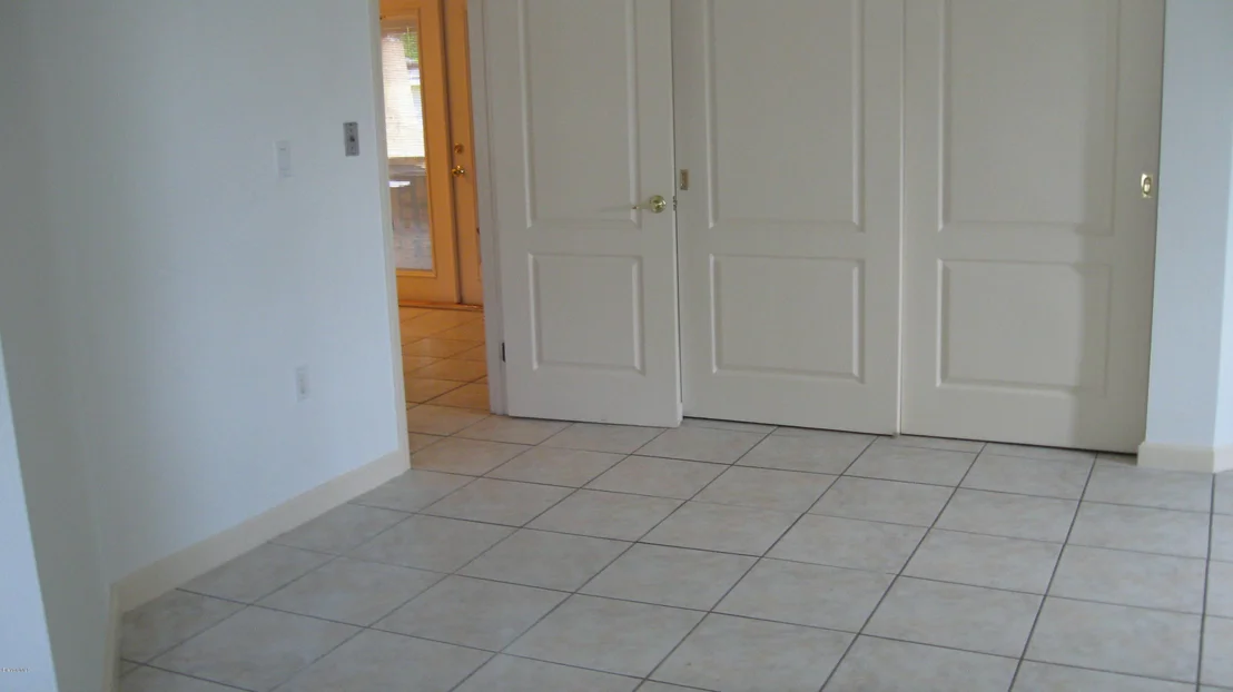 Photo of 633 Orange Court